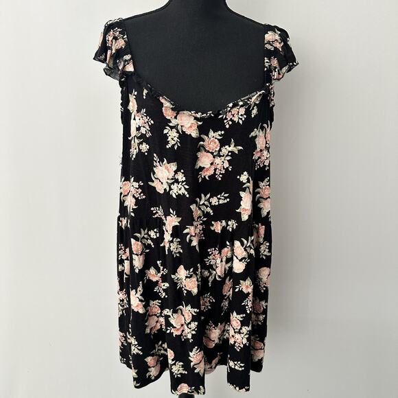 Torrid Size 5 Black Pink Floral Ruffle Sleeve Square Neck Flowy Top Plus - Picture 2 of 9